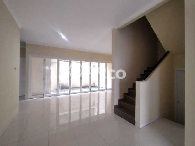 Dijual Rumah Mewah Elegan Dengan View Eksklusif di Sektor 9-Bintaro, Tangerang Selatan Dijual Rumah Mewah Elegan Dengan View Eksklusif di Sektor 9-Bintaro, Tangerang Selatan