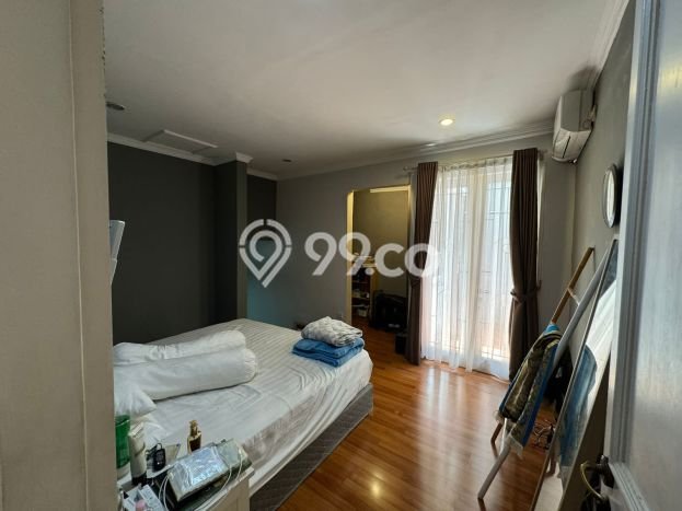 Jual Rumah Mewah Megah Dengan View Cantik di Sektor 9-Bintaro, Tangerang Selatan Jual Rumah Mewah Megah Dengan View Cantik di Sektor 9-Bintaro, Tangerang Selatan
