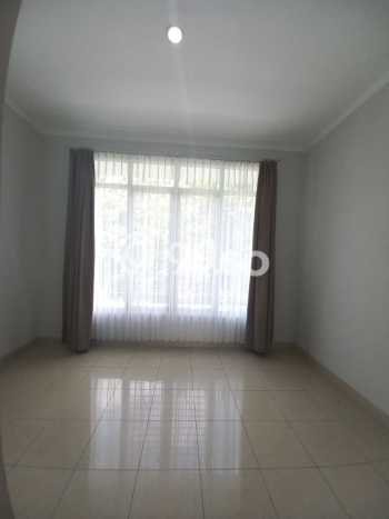 Rumah Elit Modern Tanpa Renovasi di Sektor 7-Bintaro Tangerang Selatan Rumah Elit Modern Tanpa Renovasi di Sektor 7-Bintaro Tangerang Selatan