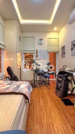 Rumah Elit Modern Tanpa Renovasi di Sektor 9-Bintaro Tangerang Selatan Rumah Elit Modern Tanpa Renovasi di Sektor 9-Bintaro Tangerang Selatan