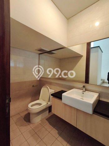 Hunian Mewah LB 400m2 Siap Pakai Desain Elegan di Kemang, Jakarta Selatan Hunian Mewah LB 400m2 Siap Pakai Desain Elegan di Kemang, Jakarta Selatan
