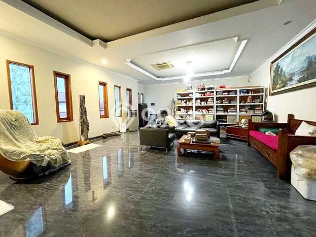 Rumah Luxury Modern Tanpa Renovasi di Bintaro Tangerang Selatan Rumah Luxury Modern Tanpa Renovasi di Bintaro Tangerang Selatan