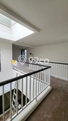 For Sale! Luxury House LT 204m2 Desain Elegan di Bintaro For Sale! Luxury House LT 204m2 Desain Elegan di Bintaro