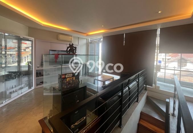 Rumah Luxury Modern Siap Huni di Bintaro Tangerang Selatan Rumah Luxury Modern Siap Huni di Bintaro Tangerang Selatan