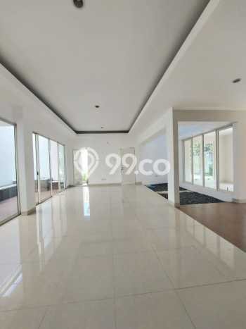 Hunian Elit LB 218m2 Siap Huni Desain Elegan di Bintaro, Tangerang Selatan Hunian Elit LB 218m2 Siap Huni Desain Elegan di Bintaro, Tangerang Selatan
