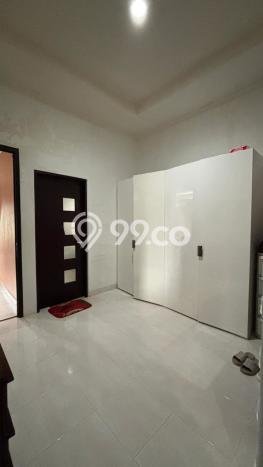 Hunian Elit LB 250m2 Siap Huni Desain Elegan di Bintaro, Tangerang Selatan Hunian Elit LB 250m2 Siap Huni Desain Elegan di Bintaro, Tangerang Selatan
