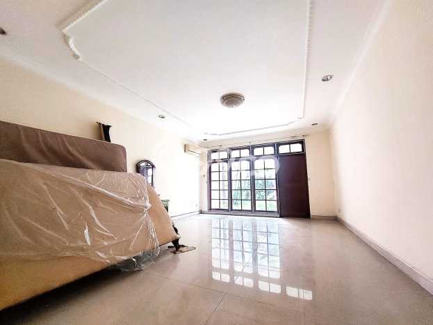 Jual Rumah Luas Megah Dengan View Eksklusif di Pondok Pinang, Jakarta Selatan Jual Rumah Luas Megah Dengan View Eksklusif di Pondok Pinang, Jakarta Selatan