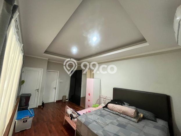 Ready to Use! Premium House LT 239m2 Desain Elegan di Bintaro Ready to Use! Premium House LT 239m2 Desain Elegan di Bintaro