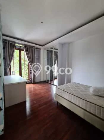 Rumah sewa siap huni 4 Kamar Tidur di Bintaro, Tangerang Selatan Rumah sewa siap huni 4 Kamar Tidur di Bintaro, Tangerang Selatan