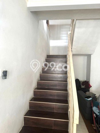 Hunian Nyaman Asri 7 KT Siap Pakai di Bintaro Jakarta Selatan Hunian Nyaman Asri 7 KT Siap Pakai di Bintaro Jakarta Selatan