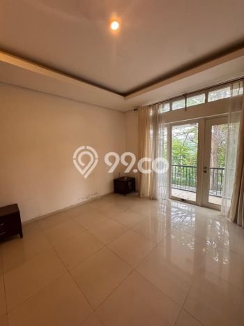 Rumah Elit Modern Tanpa Renovasi di Lebak Bulus Jakarta Selatan Rumah Elit Modern Tanpa Renovasi di Lebak Bulus Jakarta Selatan