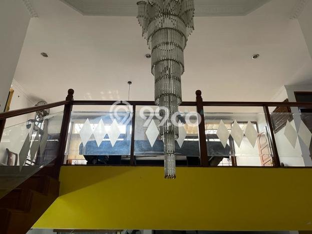 Rumah Luxury Modern Tanpa Renovasi di Pondok Pinang Jakarta Selatan Rumah Luxury Modern Tanpa Renovasi di Pondok Pinang Jakarta Selatan