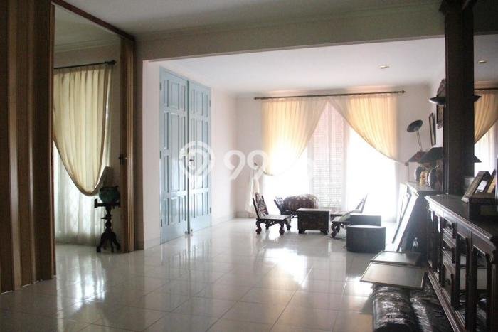 Hunian Elit LB 1200m2 Siap Pakai Desain Elegan di Pondok Labu, Jakarta Selatan Hunian Elit LB 1200m2 Siap Pakai Desain Elegan di Pondok Labu, Jakarta Selatan