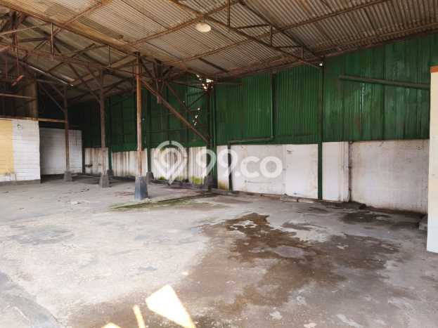 FOR RENT! Komersial di Pondok Bambu Cocok untuk Bisnis 182m2 FOR RENT! Komersial di Pondok Bambu Cocok untuk Bisnis 182m2