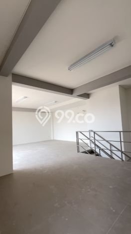 Area Ramai! Gudang Dijual di Tangerang untuk Bisnis Luas Bangunan 366m2 Area Ramai! Gudang Dijual di Tangerang untuk Bisnis Luas Bangunan 366m2