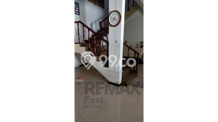 Rumah Luxury Modern Tanpa Renovasi di Surabaya Kota Surabaya Rumah Luxury Modern Tanpa Renovasi di Surabaya Kota Surabaya