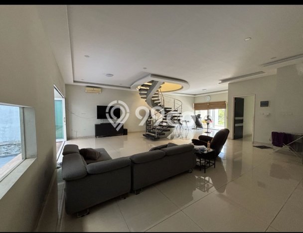 For Sale! Luxury House LT 220m2 Desain Modern di Taman Grisenda For Sale! Luxury House LT 220m2 Desain Modern di Taman Grisenda