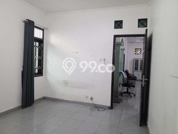 Dijual Hunian Rumah Nyaman 6 Kamar di Galaxy, Bekasi Dijual Hunian Rumah Nyaman 6 Kamar di Galaxy, Bekasi