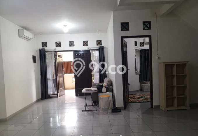 Dijual Hunian Rumah Nyaman 6 Kamar di Galaxy, Bekasi Dijual Hunian Rumah Nyaman 6 Kamar di Galaxy, Bekasi
