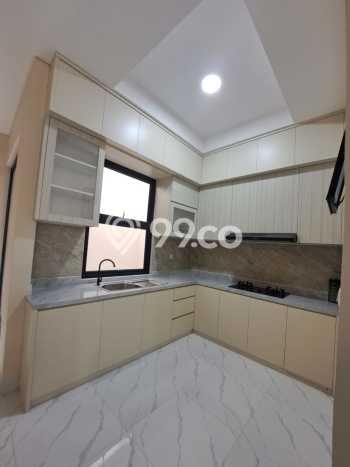 Rumah Strategis Modern Lb 110m2 di BSD, Tangerang Selatan Rumah Strategis Modern Lb 110m2 di BSD, Tangerang Selatan