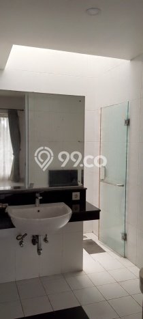 Ready to Use! Luxury House LT 236m2 Desain Modern di Kalibata Ready to Use! Luxury House LT 236m2 Desain Modern di Kalibata