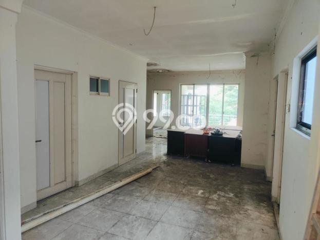 For Sale Rumah 6 Kamar Lokasi Ideal Nyaman dan Strategis di Sawangan For Sale Rumah 6 Kamar Lokasi Ideal Nyaman dan Strategis di Sawangan