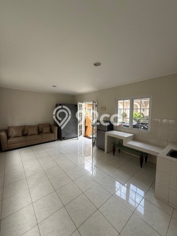 Dijual Rumah 4 Kamar Lokasi Ideal Nyaman dan Strategis di BSD Dijual Rumah 4 Kamar Lokasi Ideal Nyaman dan Strategis di BSD