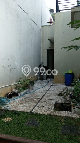 Rumah Mewah LB 240m2 Siap Pakai Desain Elegan di Pulomas, Jakarta Timur Rumah Mewah LB 240m2 Siap Pakai Desain Elegan di Pulomas, Jakarta Timur