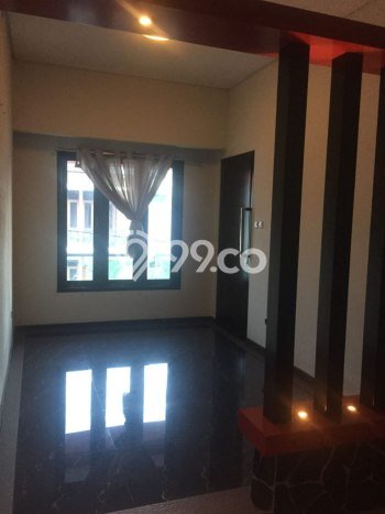 Disewakan! Rumah 6 Kamar Tidur &
4 Kamar Mandi di Kayu Putih, Jakarta Timur Disewakan! Rumah 6 Kamar Tidur &
4 Kamar Mandi di Kayu Putih, Jakarta Timur