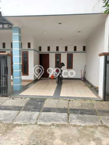 Rumah Luas Asri 4 KT Siap Pakai di Bekasi Bekasi Rumah Luas Asri 4 KT Siap Pakai di Bekasi Bekasi