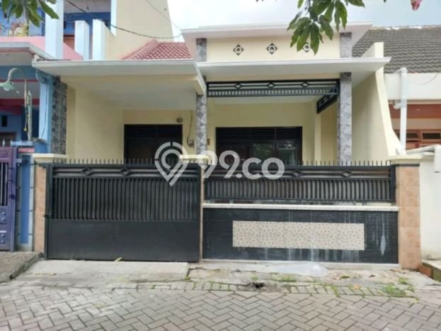 Rumah Luas Asri 2 KT Siap Pakai di Malang Kota Malang Rumah Luas Asri 2 KT Siap Pakai di Malang Kota Malang