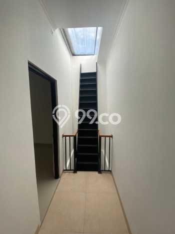 Rumah Modern Minimalis 5 Kamar Bisa Langsung Pindah di Arcamanik Rumah Modern Minimalis 5 Kamar Bisa Langsung Pindah di Arcamanik