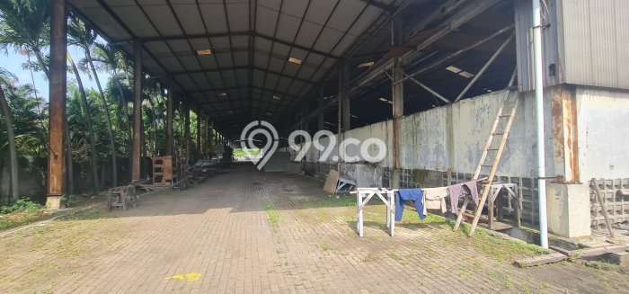 Unit Gudang Disewakan di Bekasi di Area Ramai & Strategis Unit Gudang Disewakan di Bekasi di Area Ramai & Strategis