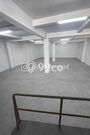 Unit Gudang Paling Strategis di Pulo Gadung Jakarta Timur dengan LB 612m2 Unit Gudang Paling Strategis di Pulo Gadung Jakarta Timur dengan LB 612m2