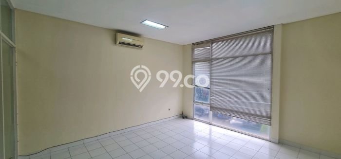 Ruko Dijual di Kelapa Gading Jakarta Utara dengan Luas Bangunan 200m2 Ruko Dijual di Kelapa Gading Jakarta Utara dengan Luas Bangunan 200m2