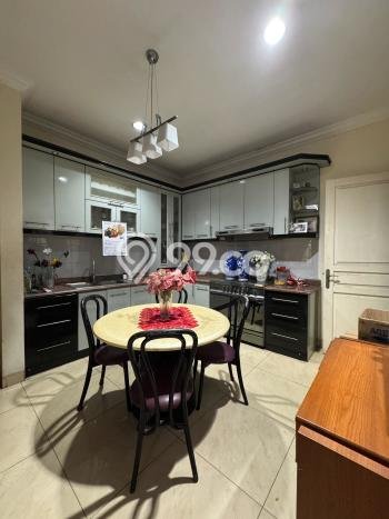 Rumah Modern 3 KT di Harapan Indah Bekasi Semi Furnished Rumah Modern 3 KT di Harapan Indah Bekasi Semi Furnished