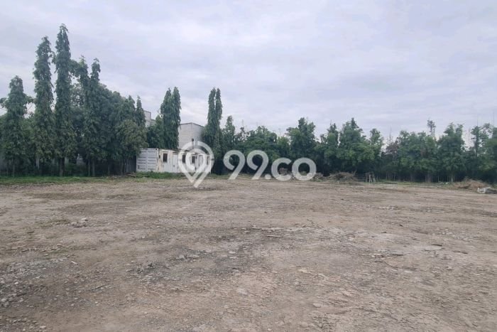 Lahan Kosong Disewakan di Cakung, Jakarta Timur, Luas 3000m2 Lahan Kosong Disewakan di Cakung, Jakarta Timur, Luas 3000m2