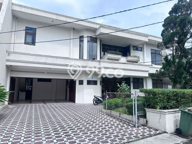 Disewakan Rumah Murah di Tb Simatupang Jakarta Selatan dengan 5 Kamar Tidur Disewakan Rumah Murah di Tb Simatupang Jakarta Selatan dengan 5 Kamar Tidur