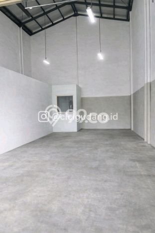 Untuk Dijual Gudang di Cakung Jakarta Timur LT 162m2 / LB 152m2 Untuk Dijual Gudang di Cakung Jakarta Timur LT 162m2 / LB 152m2