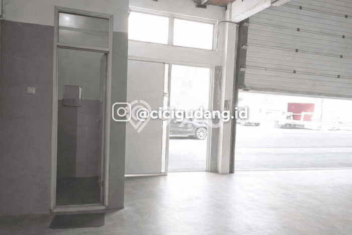 Gudang Komersial Dijual di Cakung Jakarta Timur LT 162m2 & LB 126m2 Gudang Komersial Dijual di Cakung Jakarta Timur LT 162m2 & LB 126m2
