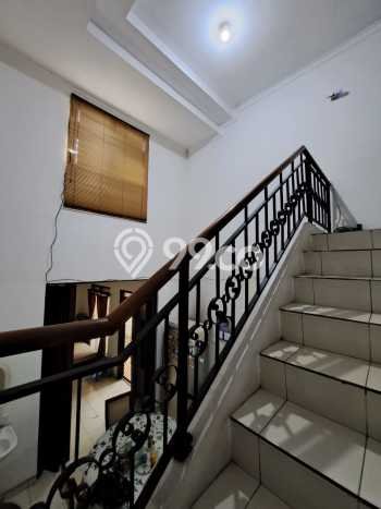 Rumah Modern 3 KT LT 200m2 di Kota Wisata Rumah Modern 3 KT LT 200m2 di Kota Wisata