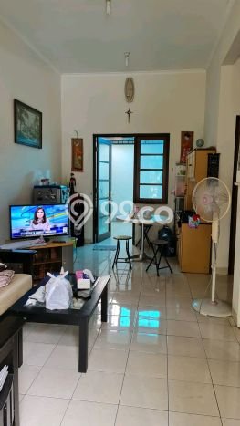 Dijual Rumah Modern 2 KT di Kota Wisata, Jakarta Timur Dijual Rumah Modern 2 KT di Kota Wisata, Jakarta Timur