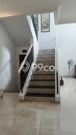 Dijual Rumah Mewah Elegan Dengan View Cantik di Legenda Wisata, Bogor Dijual Rumah Mewah Elegan Dengan View Cantik di Legenda Wisata, Bogor