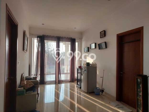 Ready to Use! Luxury House LT 710m2 Desain Elegan di Legenda Wisata Ready to Use! Luxury House LT 710m2 Desain Elegan di Legenda Wisata