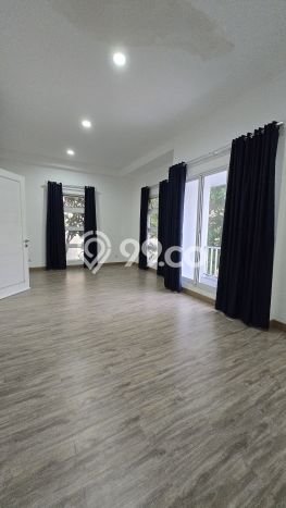 Rumah Elit Modern Tanpa Renovasi di Gading Serpong Tangerang Rumah Elit Modern Tanpa Renovasi di Gading Serpong Tangerang
