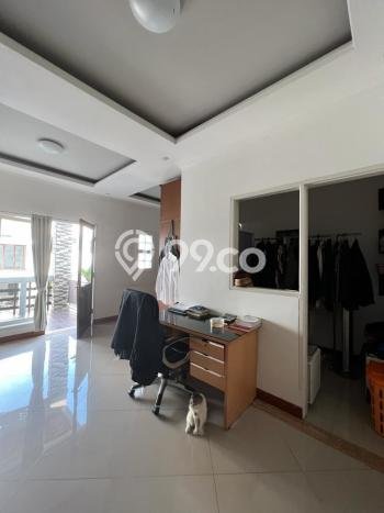 Hunian Cantik Minimalis Lb 200m2 di Ciputat, Tangerang Selatan Hunian Cantik Minimalis Lb 200m2 di Ciputat, Tangerang Selatan