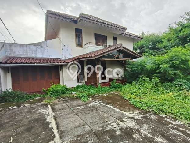Dijual Rumah 7 Kamar Lokasi Strategis Nyaman dan Strategis di Ciracas Dijual Rumah 7 Kamar Lokasi Strategis Nyaman dan Strategis di Ciracas