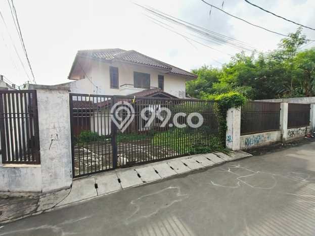 Dijual Rumah 7 Kamar Lokasi Strategis Nyaman dan Strategis di Ciracas Dijual Rumah 7 Kamar Lokasi Strategis Nyaman dan Strategis di Ciracas