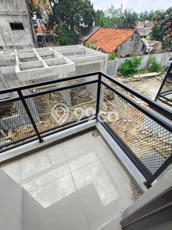 Rumah Minimalis 3 KT LT 50m2 di Cibubur Rumah Minimalis 3 KT LT 50m2 di Cibubur