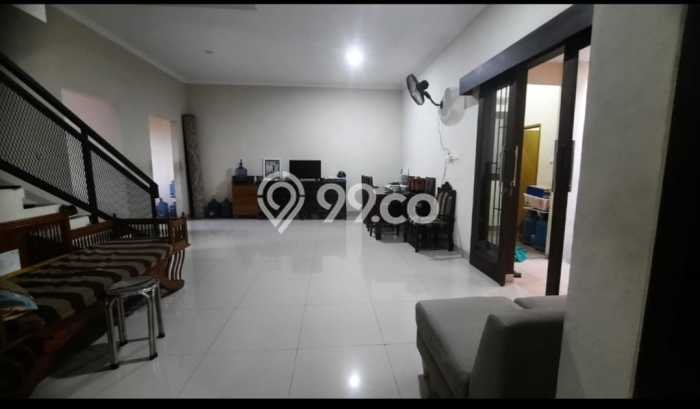 For Sale Rumah 5 Kamar Lokasi Strategis Nyaman dan Strategis di Beji For Sale Rumah 5 Kamar Lokasi Strategis Nyaman dan Strategis di Beji